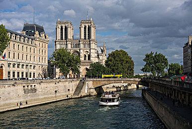 《黑神话：悟空》Steam销量达1900万份 总收入近65亿